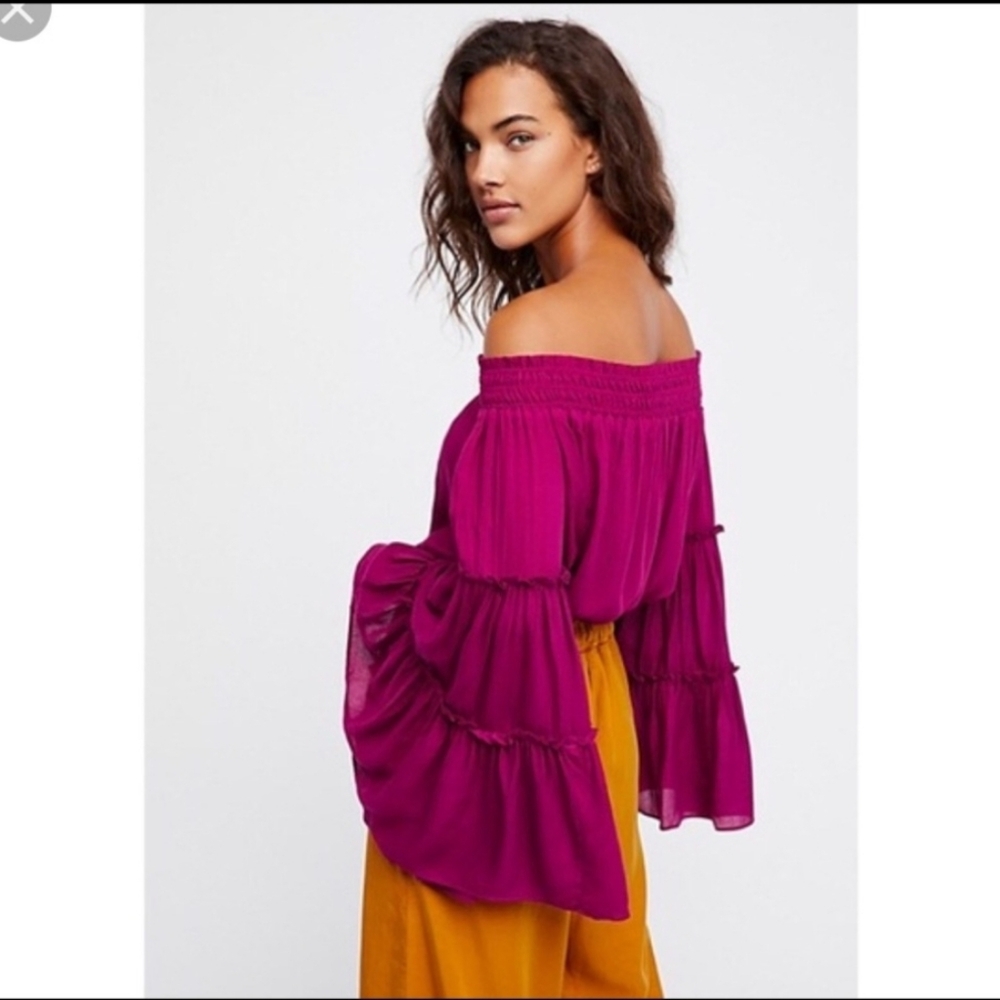 Free People Blouse NWT Size L Off-Shoulder Magenta Cherry Long Wide Sleeve Boho